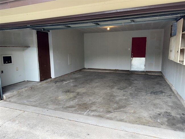 Building Photo - 7318 Lunar Dr