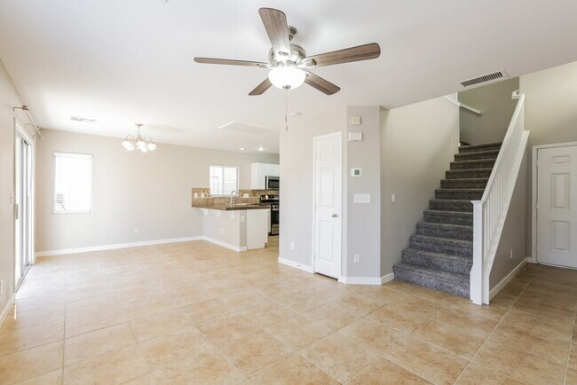 Building Photo - 5162 Dillingham Dr