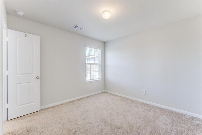 Building Photo - 5842 Adelaide River Dr