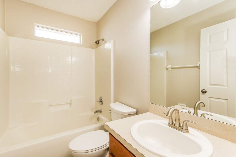 Building Photo - 2995 Thorncrest Dr