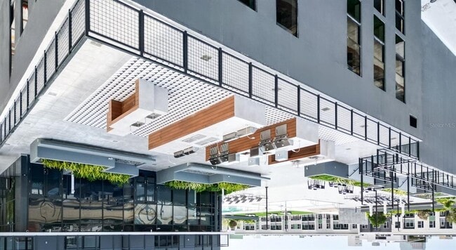 Building Photo - 434 N Orange Ave