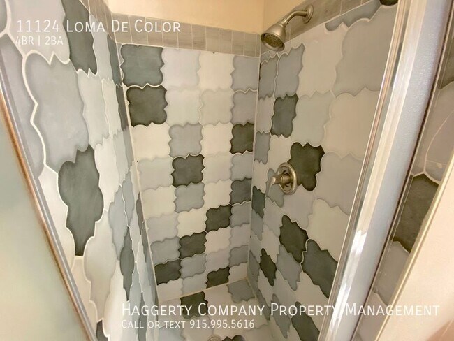 Building Photo - 11124 Loma De Color Dr