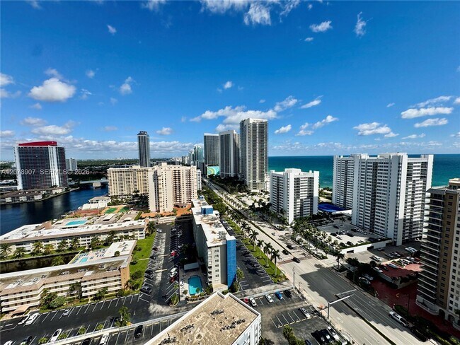 Building Photo - 1945 S Ocean Dr