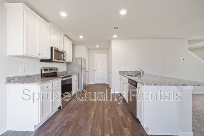 Building Photo - 2105 Briar Run Dr