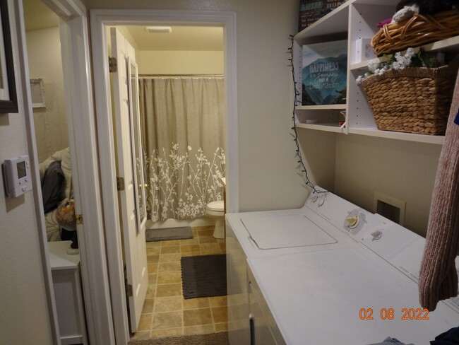 Building Photo - Great One Bedroom near Provo Rec Center, U...