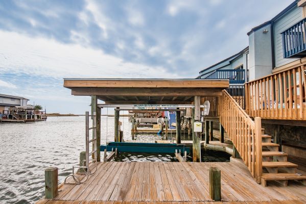 Building Photo - 15326 Bonasse Ct