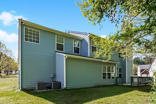 Building Photo - 7144 Springchase Way