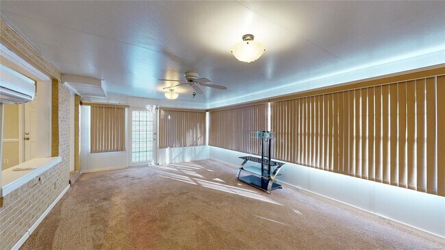 Building Photo - 126 Cedar Dr