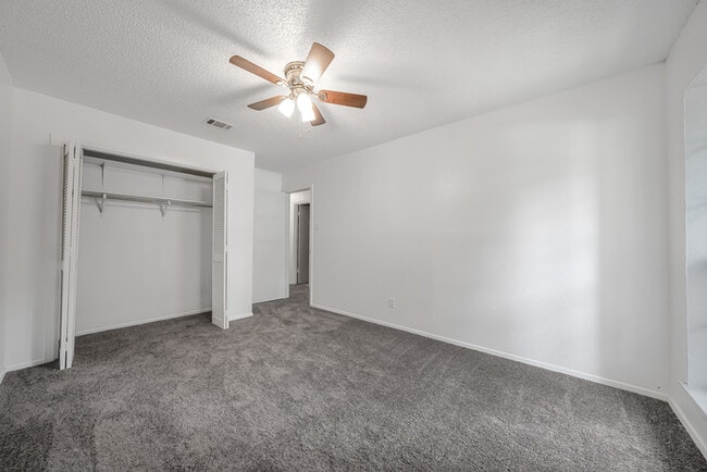 Building Photo - 4209 Harcourt Dr