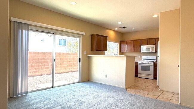 Building Photo - 1013 Shades End Ave
