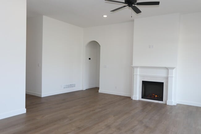 Building Photo - 4609 Chambers Bay Dr