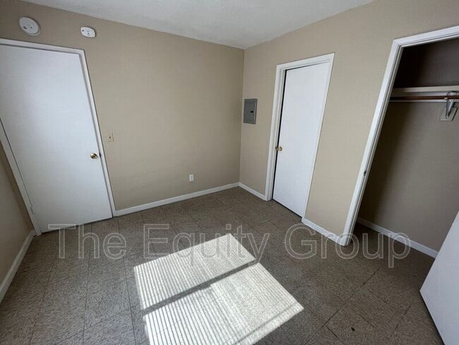 Building Photo - 9310 Rd 236