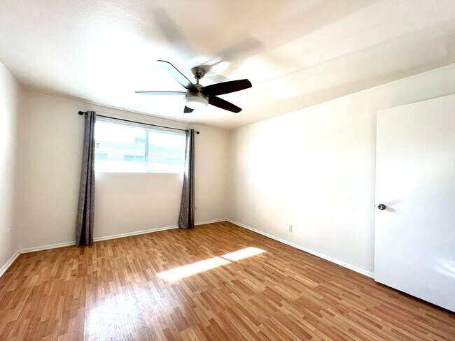 Building Photo - Arcadia-Biltmore area apartment -- MOVE IN...