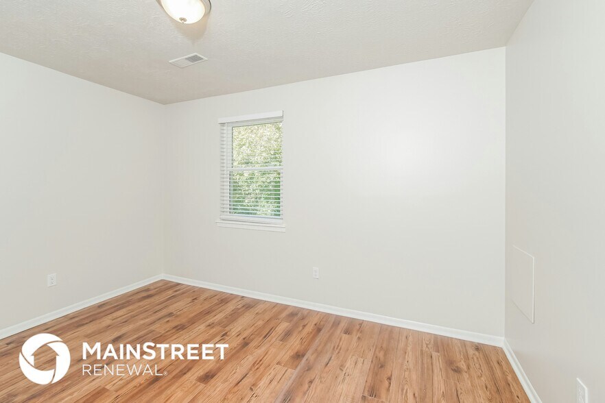 Building Photo - 129 Longvale Dr