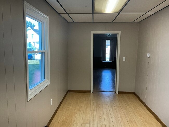 Building Photo - 233 Scioto St