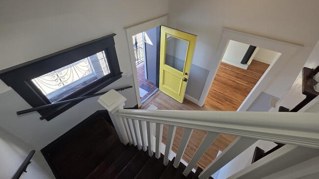 Building Photo - 1590 Underwood Ave