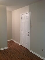 Building Photo - 2065 Marion Dr S