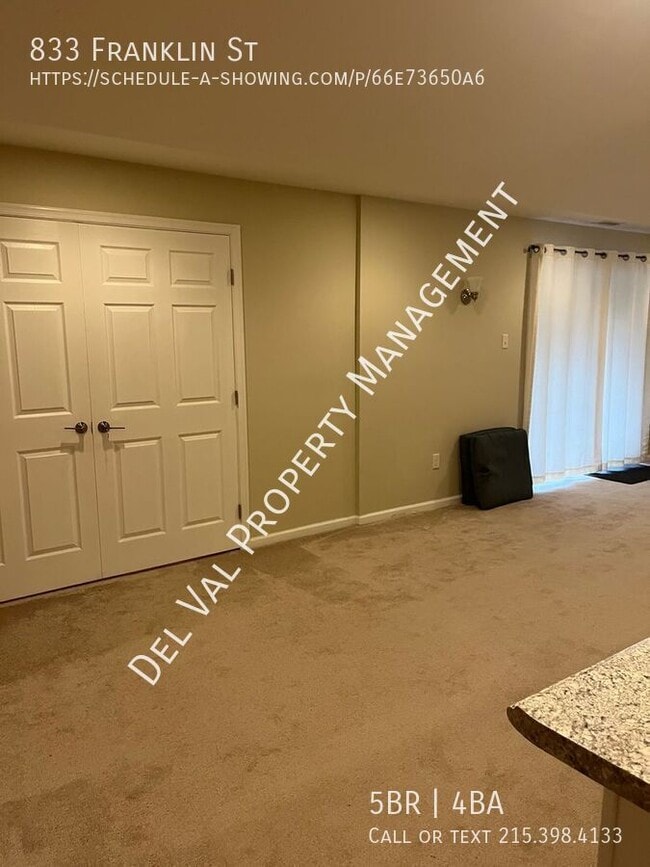 Building Photo - 833 Franklin St