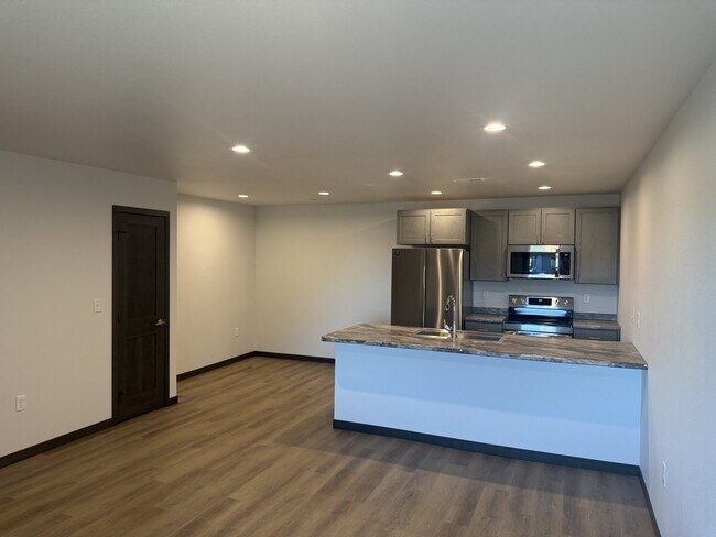 Building Photo - 111 36th Ave W