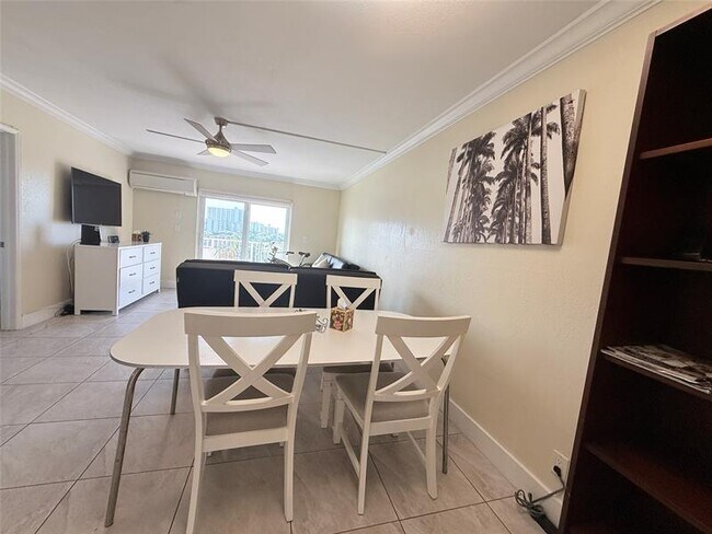 Building Photo - 3201 NE 14th Street Causeway