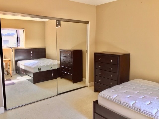 Building Photo - 10982 Roebling Ave