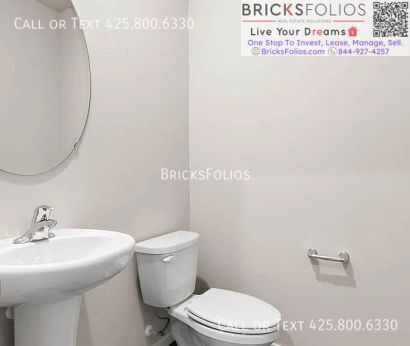 Building Photo - 18726 Lipoma Pl E