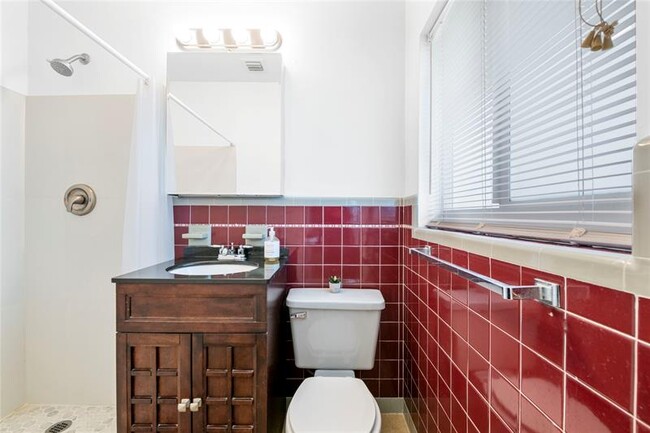 Building Photo - 4511 Sea Grape Dr