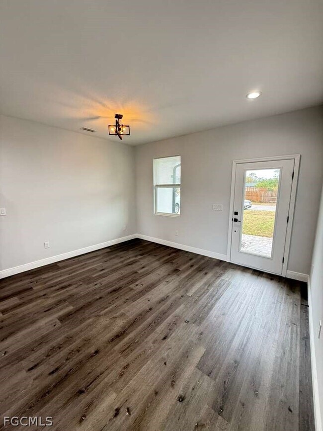 Building Photo - 13363 Drysdale Ave