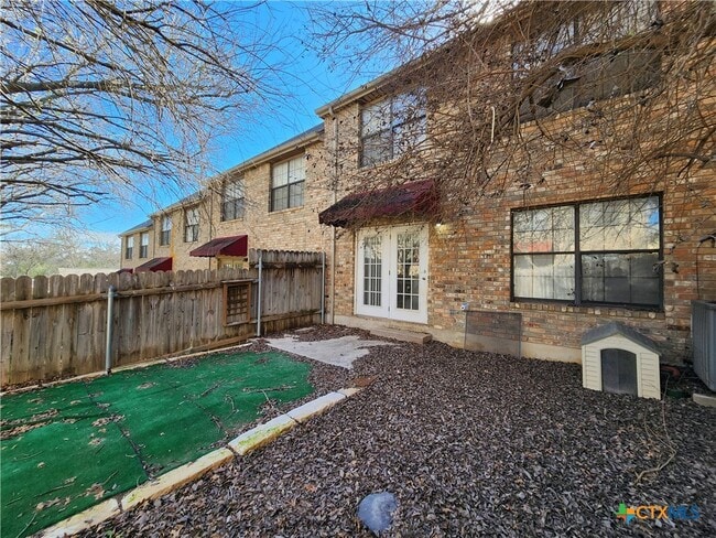 Building Photo - 21 Moss Rock Dr