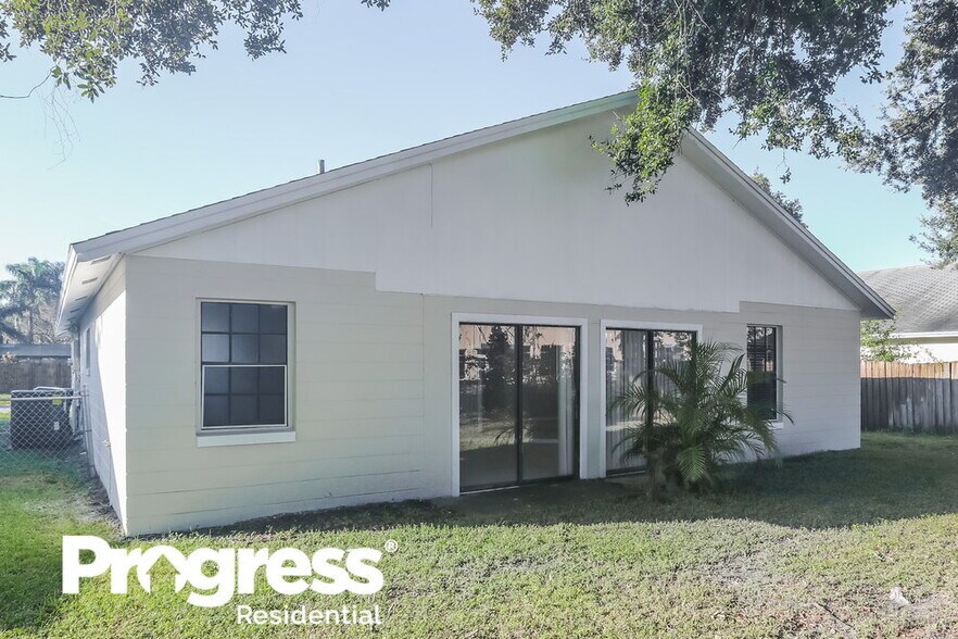 Building Photo - 1629 Sunburst Way