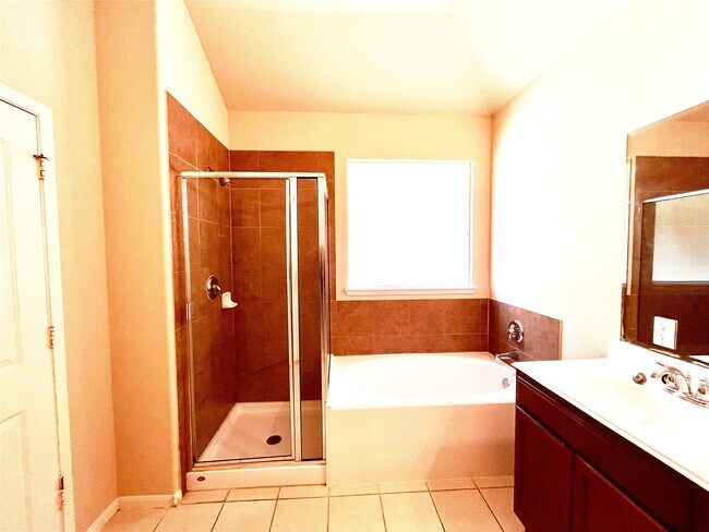 Building Photo - 20330 Pine Water Ln
