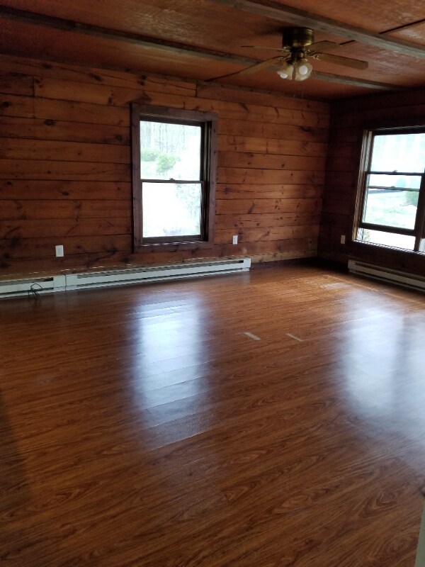 Building Photo - 204 Sellersville Dr