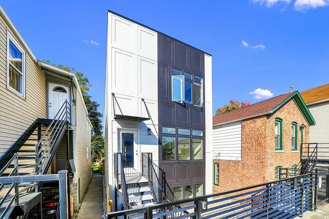 Building Photo - 554 W Cullerton St