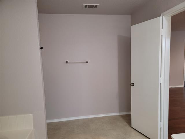 Building Photo - 7112 Kickapoo Dr
