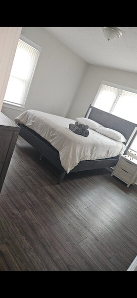 Building Photo - 962 S Ohio Ave