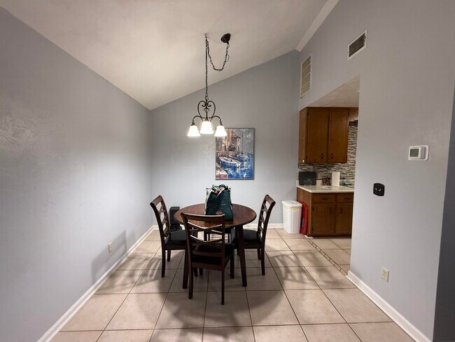 Building Photo - 2428 Talco Hills Dr