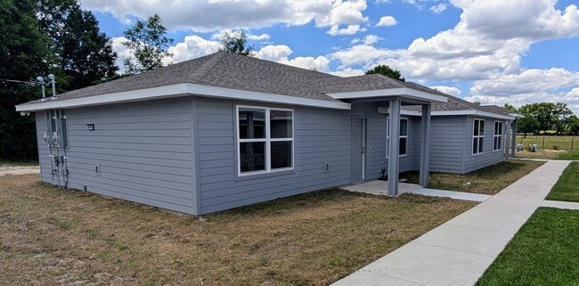 Building Photo - 8168 Juniper Rd