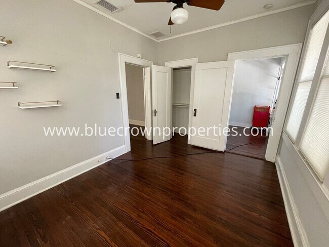 Building Photo - 5521 Richmond Ave