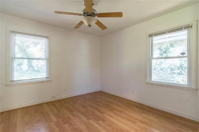 Building Photo - 2515 Greenhurst Dr