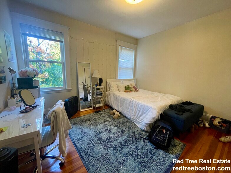 Building Photo - 209 Chestnut Hill Ave