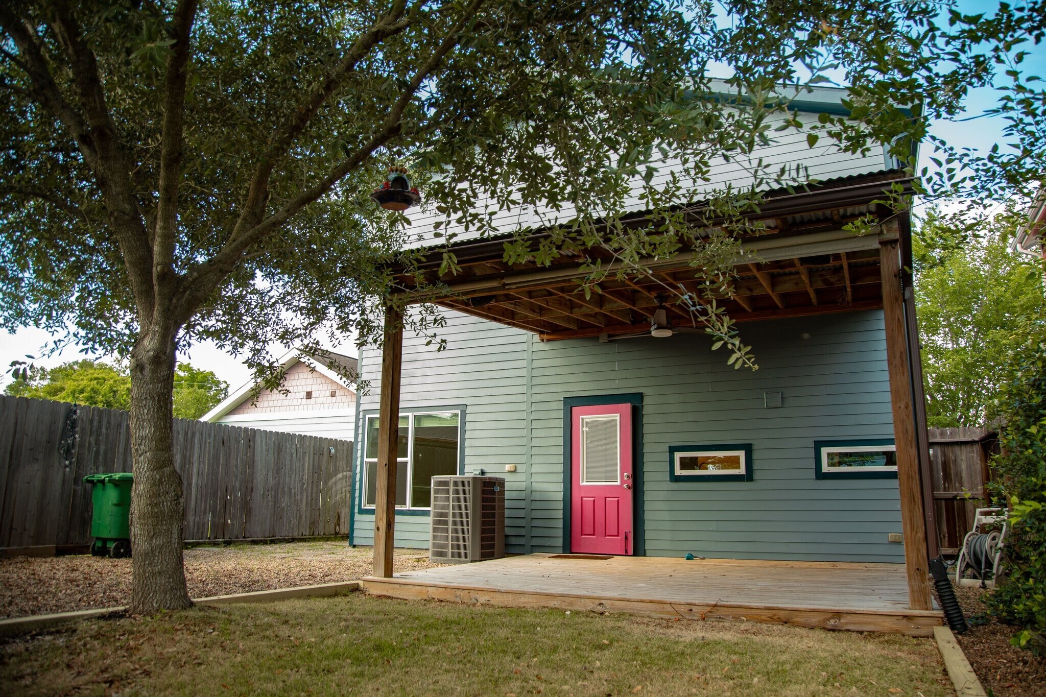 Building Photo - 1039 Hillstar St