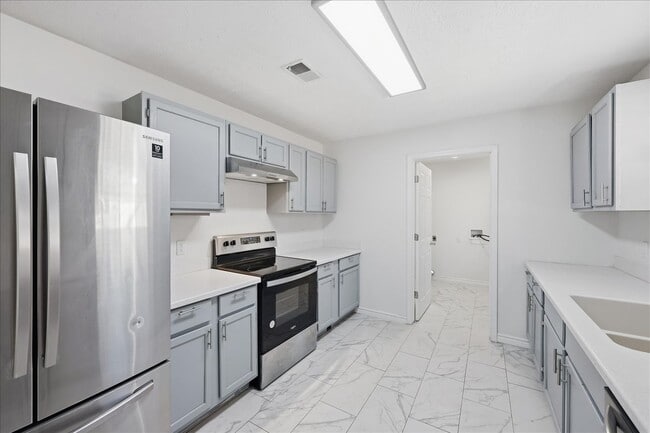 Building Photo - 165 Loving Dr