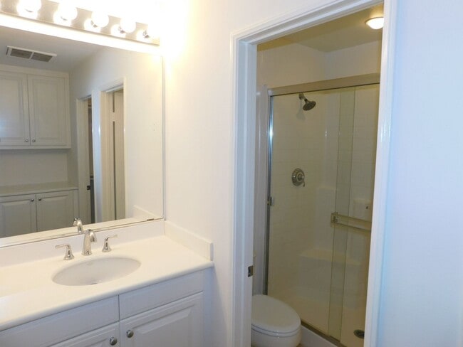 Building Photo - Beautiful detached home in Quail Hill. 2 M...