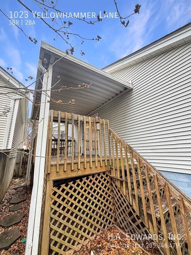 Building Photo - 1023 Yellowhammer Ln