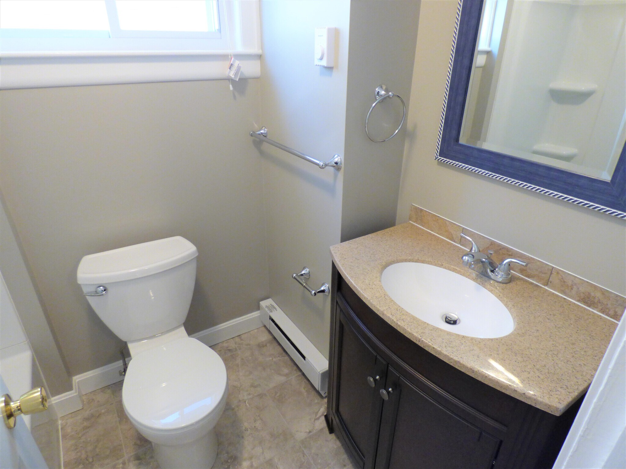 Building Photo - 10 Stearns St