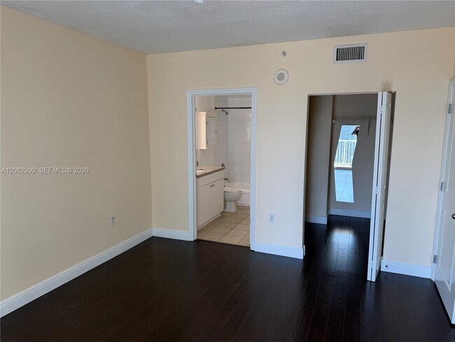 Building Photo - 1250 S Miami Ave