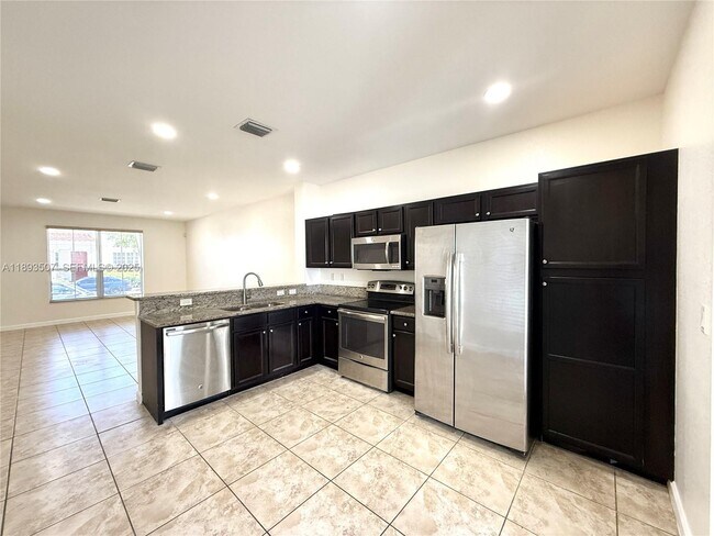 Building Photo - 9446 SW 170th Passage