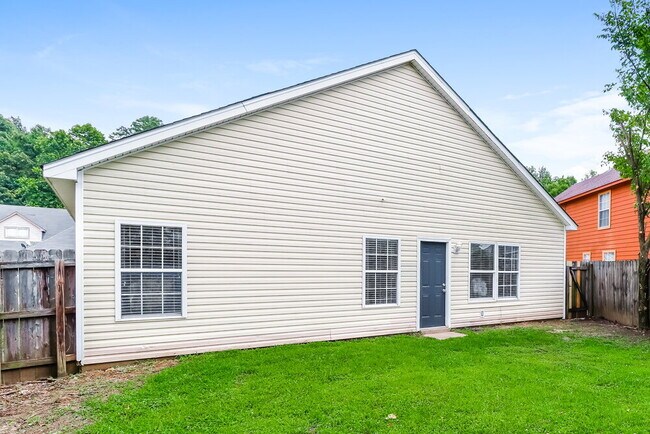 Building Photo - 4683 Waterfront Oak Dr