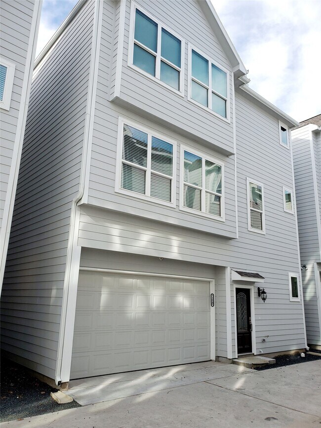 Building Photo - 720 Link Rd