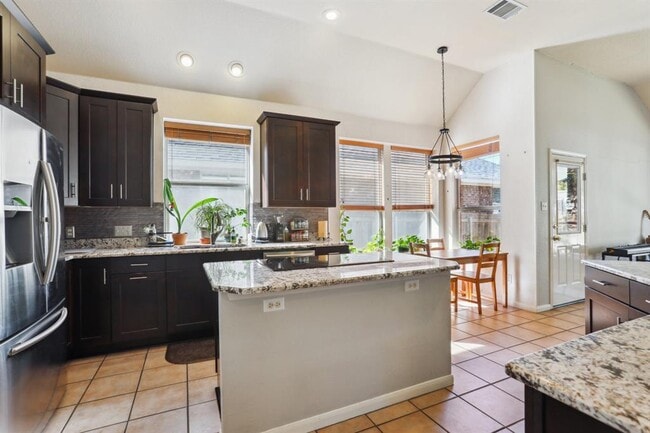 Building Photo - 13541 Anarosa Loop